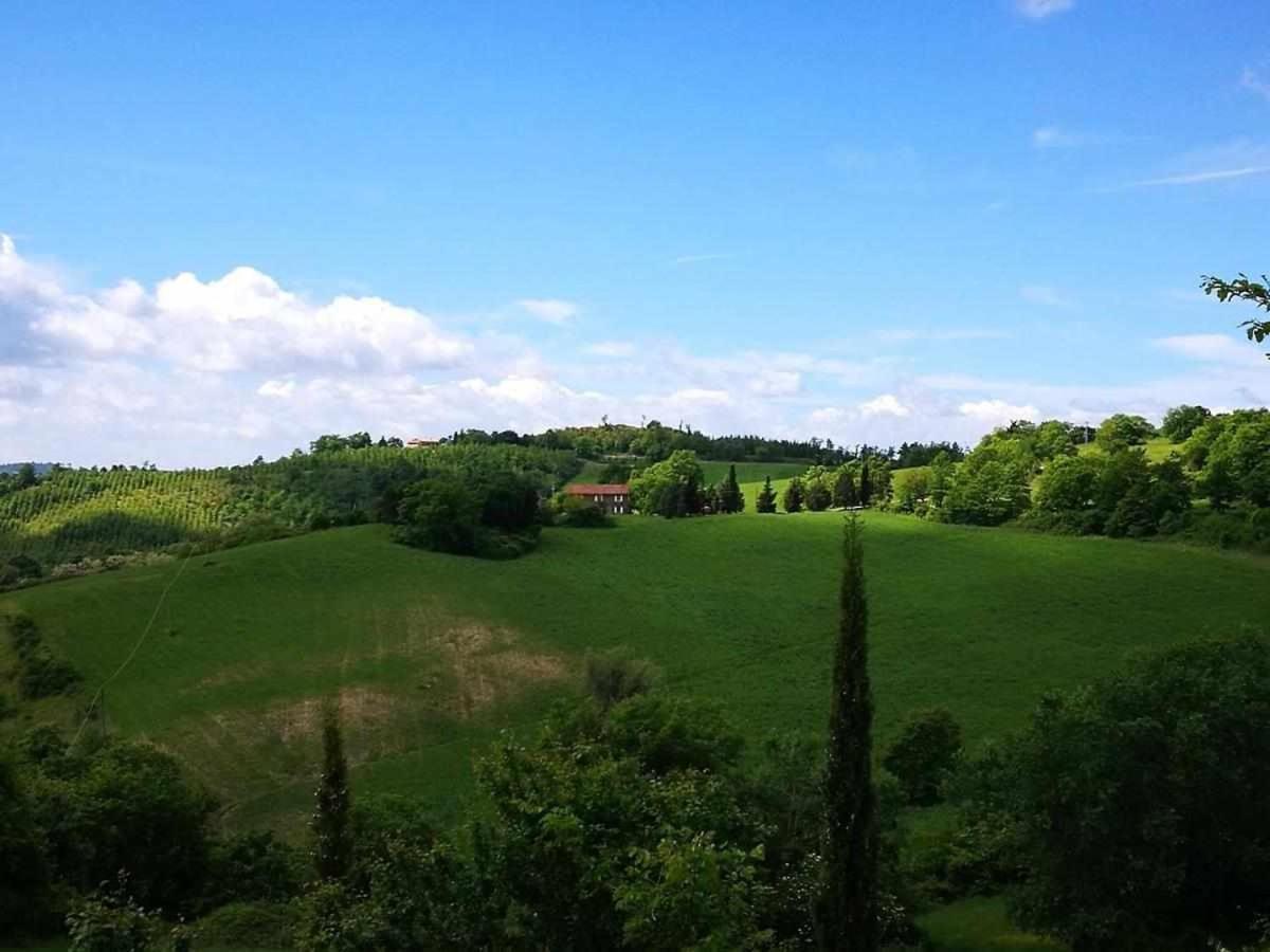 Agriturismo Montesalce กุบบีโอ ภายนอก รูปภาพ