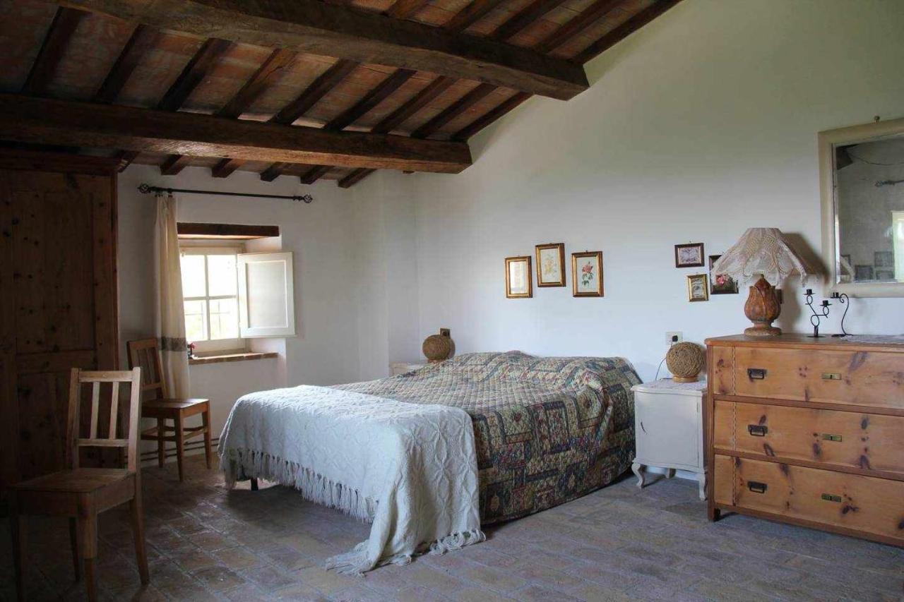 Agriturismo Montesalce กุบบีโอ ภายนอก รูปภาพ