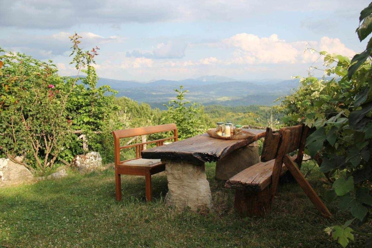 Agriturismo Montesalce Villa กุบบีโอ ภายนอก รูปภาพ