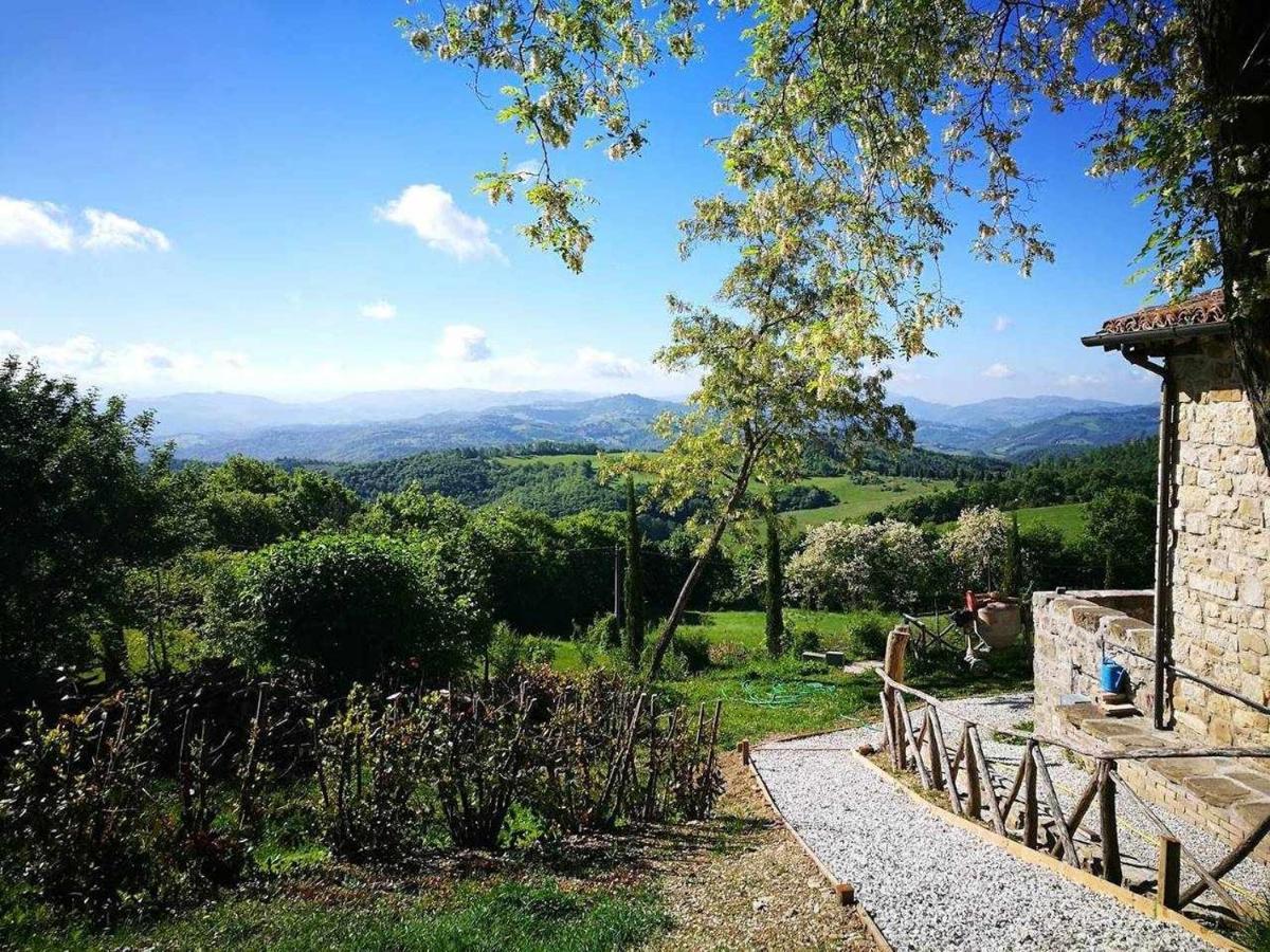 Agriturismo Montesalce กุบบีโอ ภายนอก รูปภาพ